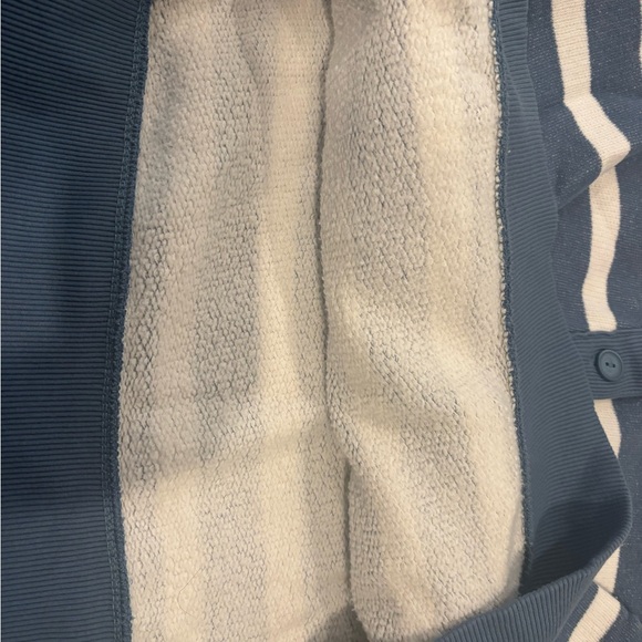 American Eagle Outfitters Blue and Cream Sweater - Picture 4 of 5